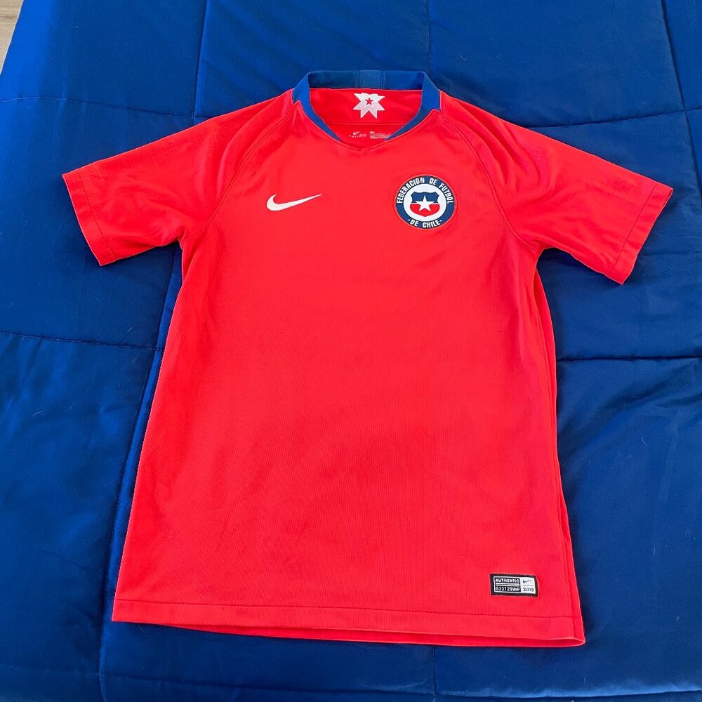 ⚽ Nike Chile National Team Soccer Jersey – Size Small NEW!!